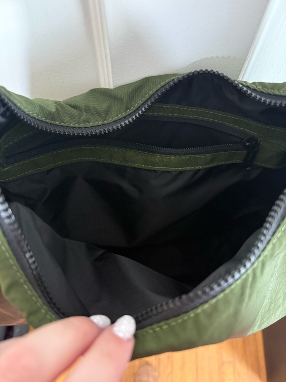 BAGGU Olive Green Shoulder Bag - Picture 2 of 3